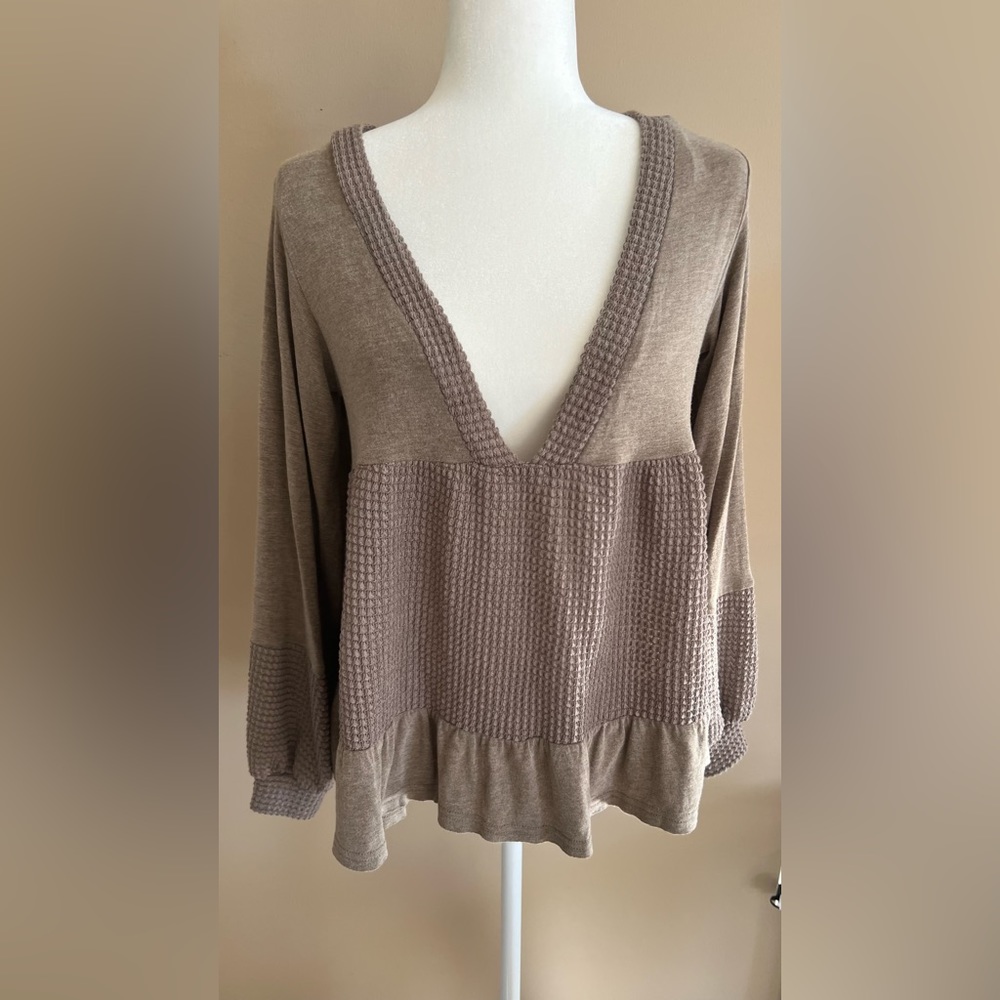 Never Been Worn.. I Ordered The Wrong Size And Co… - image 1